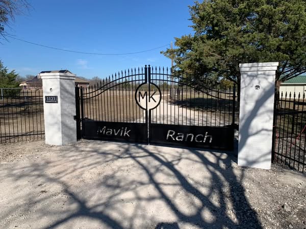 Rhome Gate installation